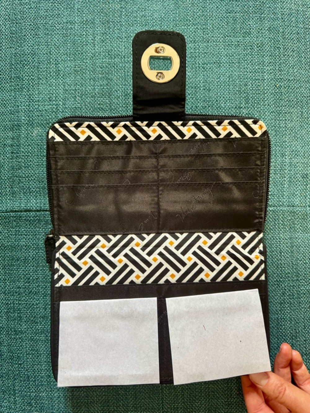 NWT Vera Bradley Turnlock Wallet - Classic Black - Picture 3 of 9